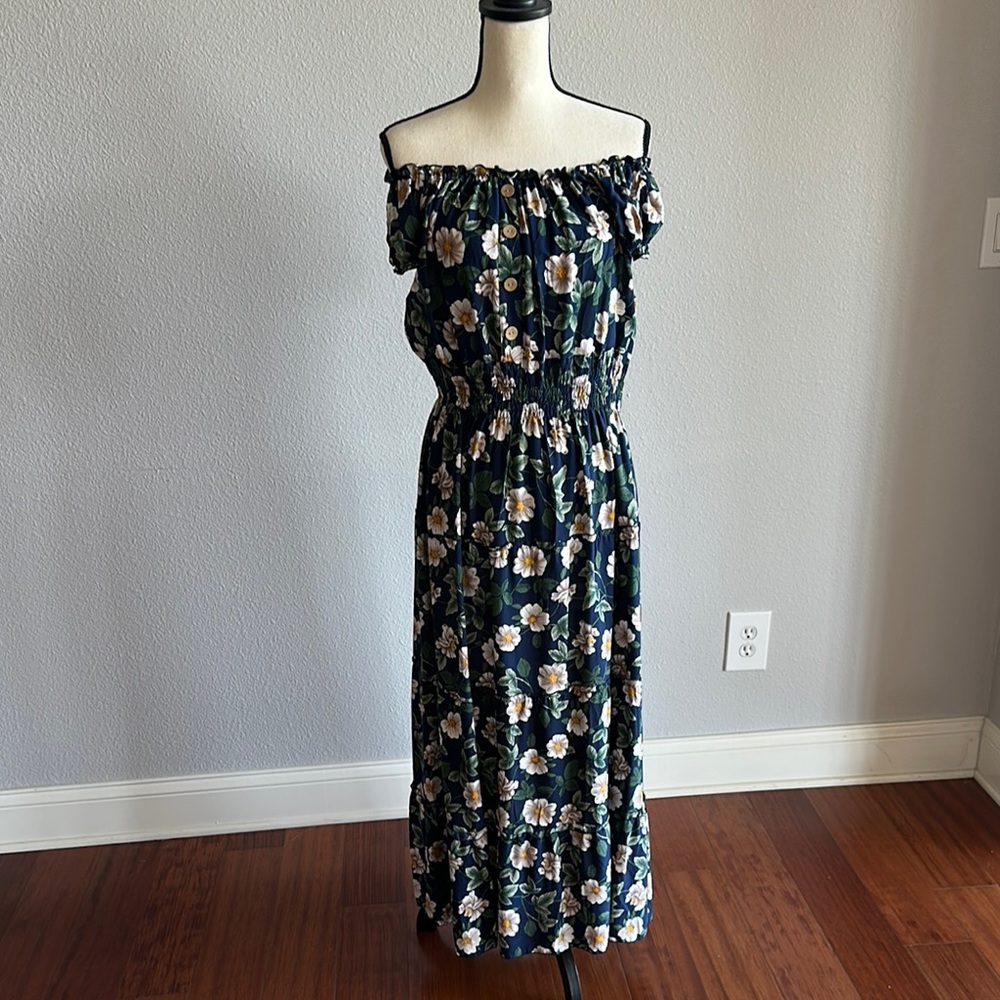 Floral Maxi Dress - Navy and Cream - Size XL